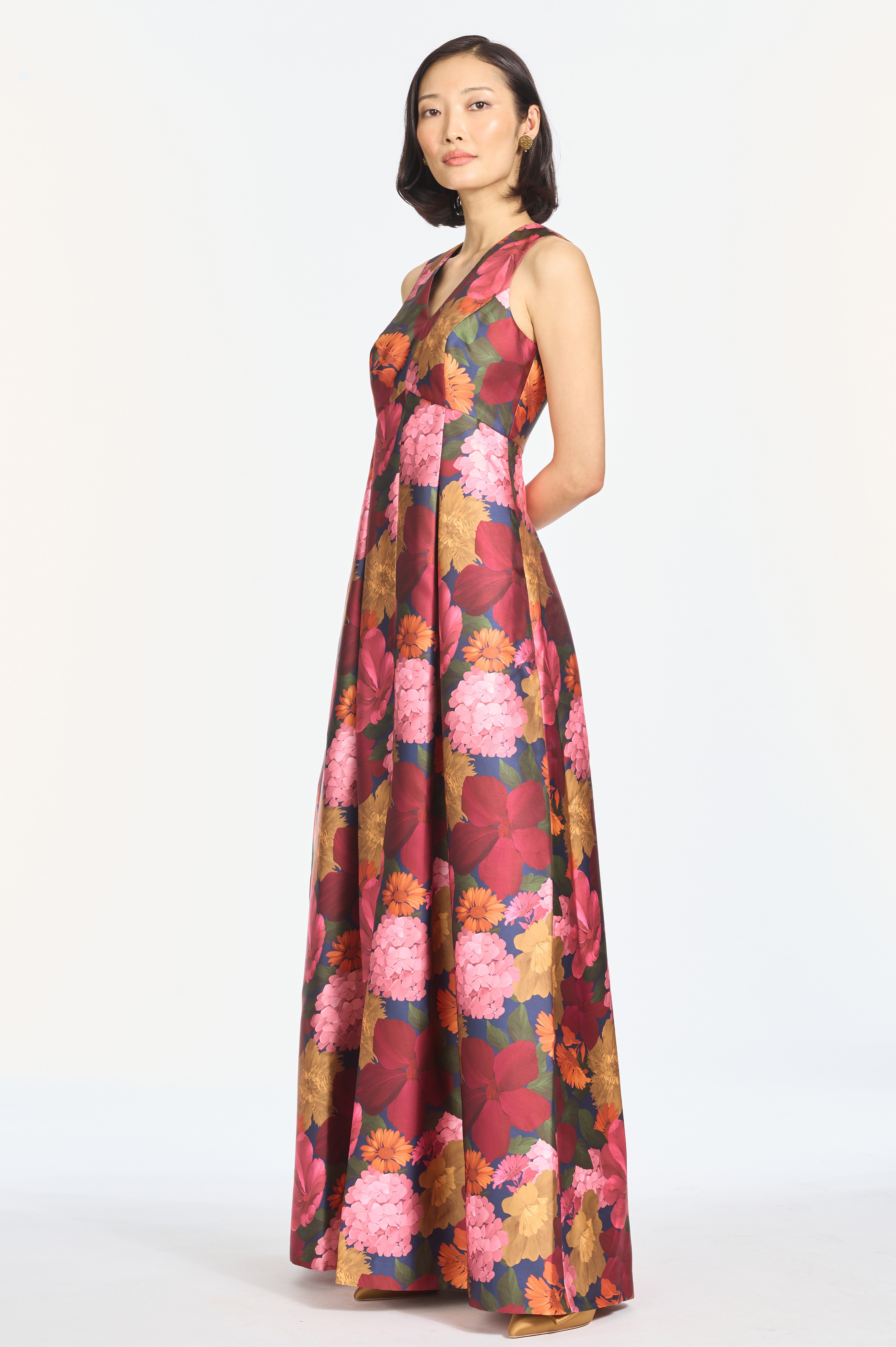 BROOKLYNNE GOWN - BELLA BOUQUET