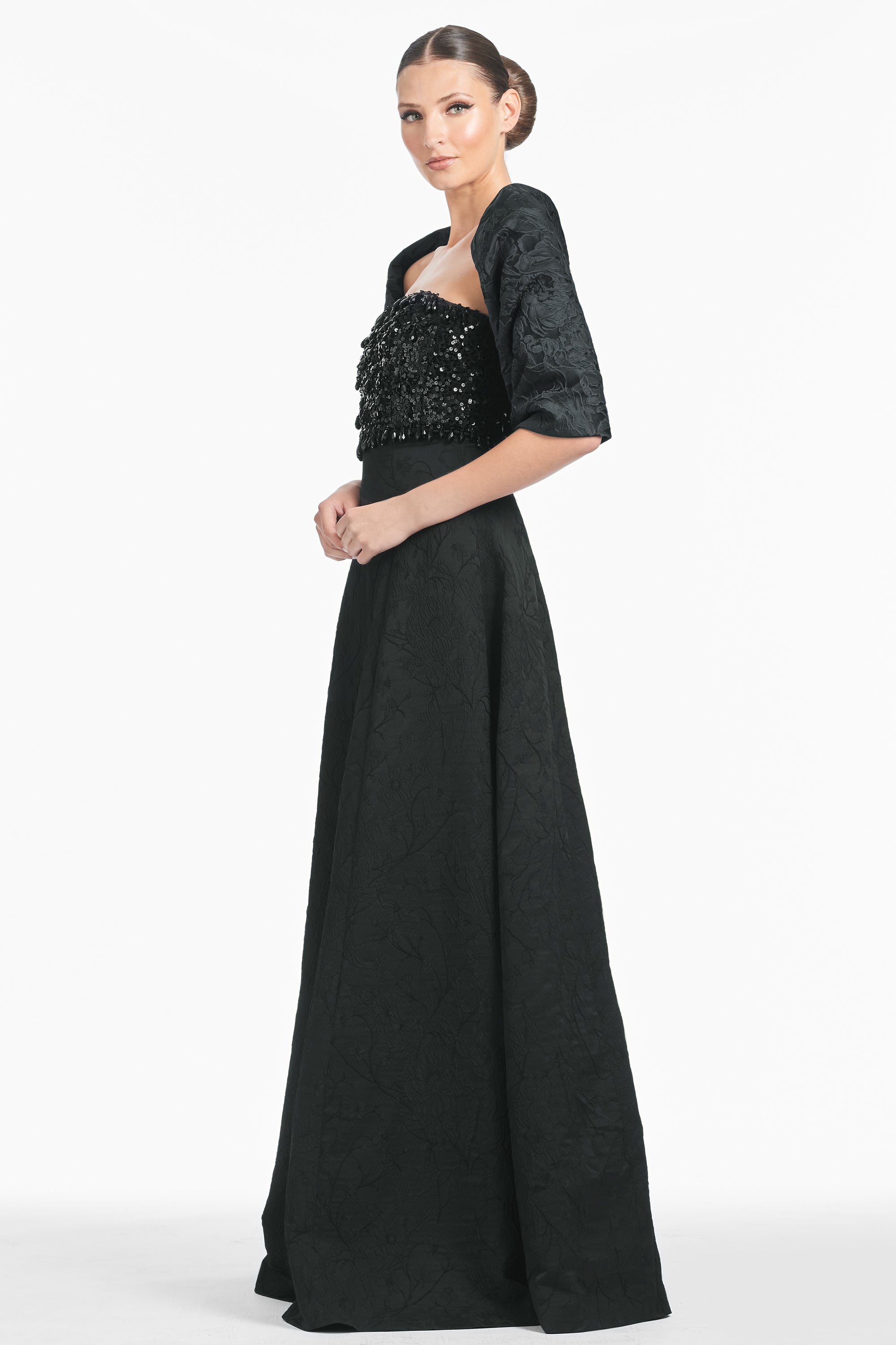 THE HUG SHAWL - BLACK JACQUARD CLOQUE