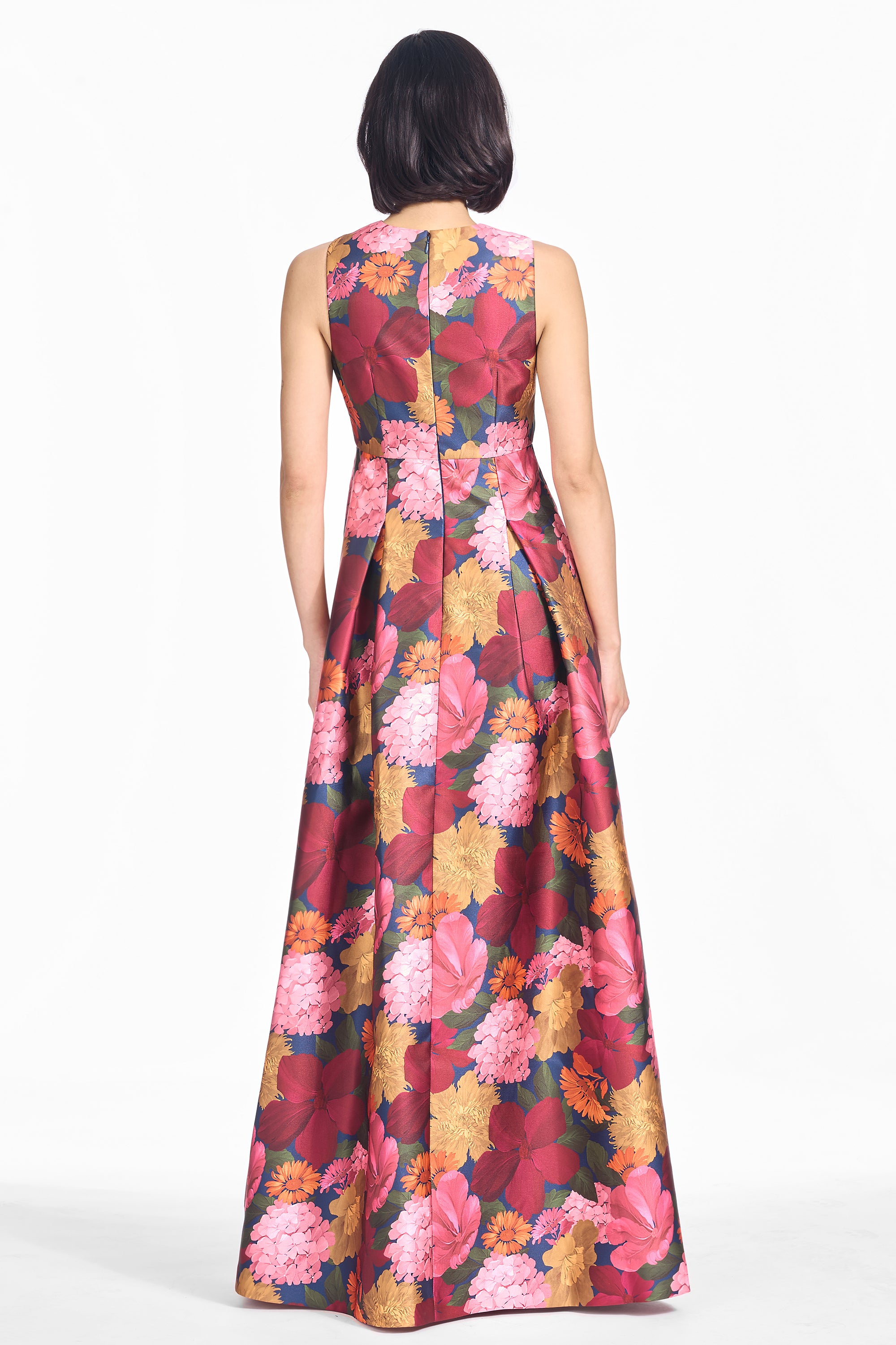 BROOKLYNNE GOWN - BELLA BOUQUET