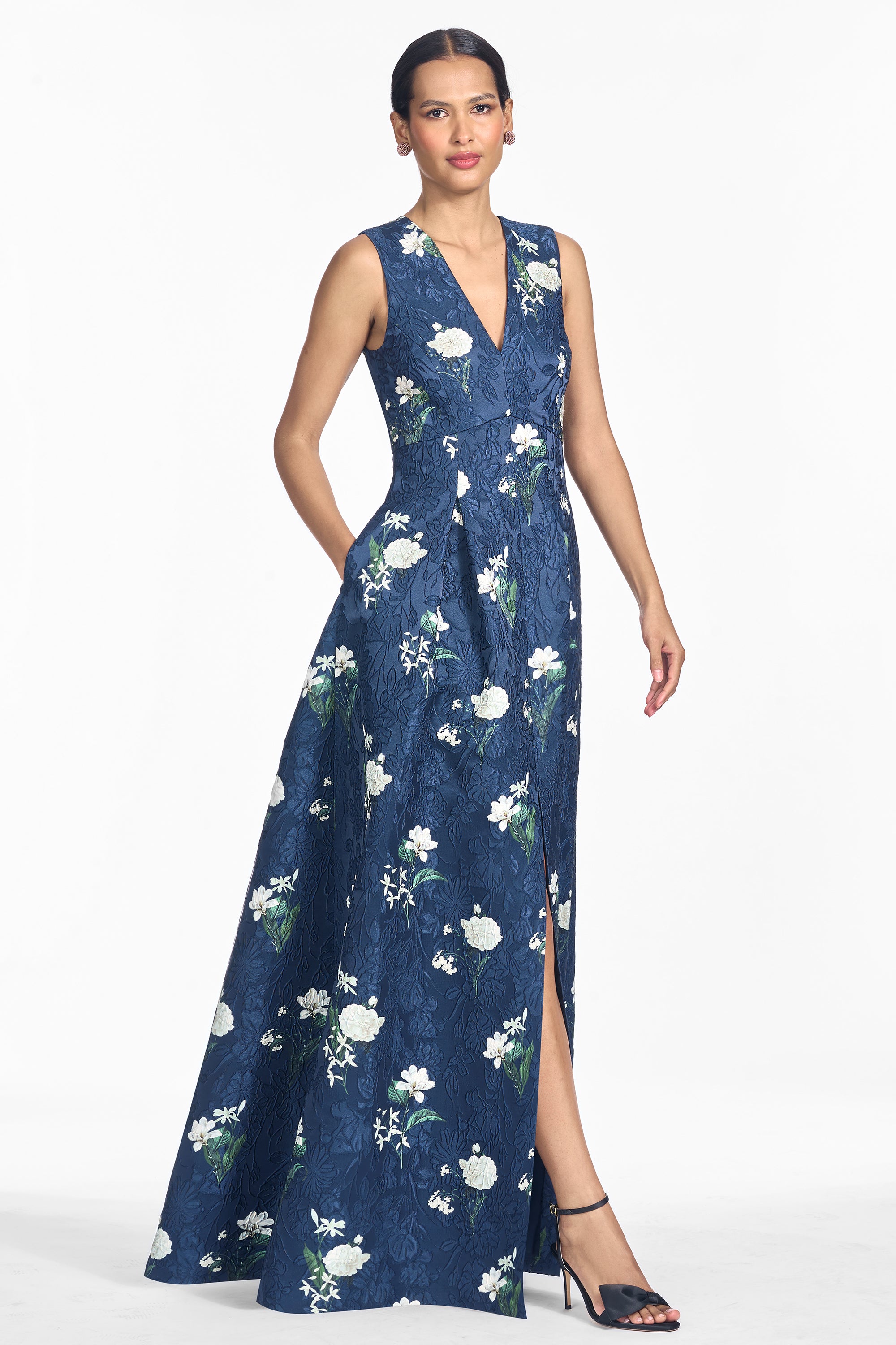 EMBELLISHED BROOKLYNNE GOWN - ALABASTER NOCTURNE FLORAL