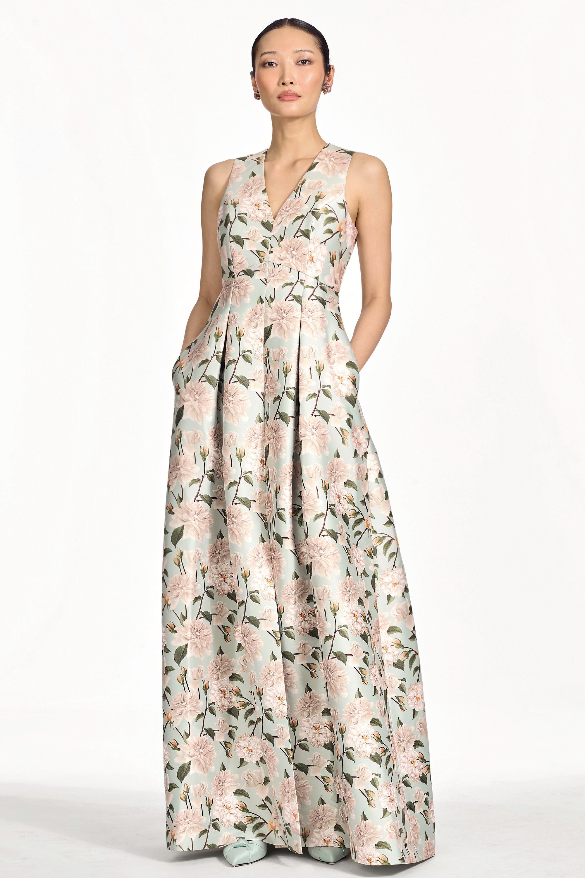 BROOKLYNNE GOWN - CELADON SWEETBRIAR