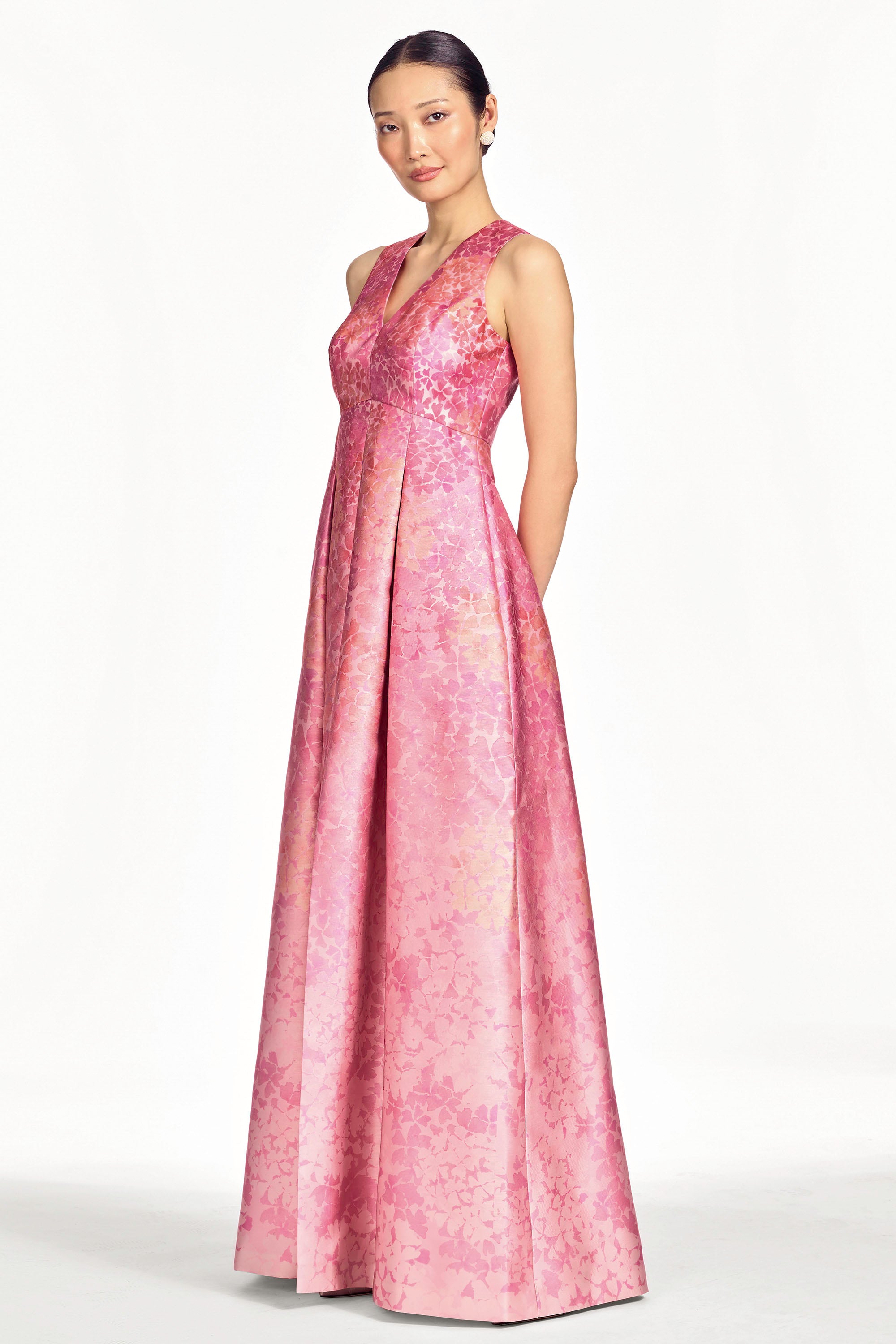 BROOKLYNNE GOWN - LIGHT SUNSET HYDRANGEA