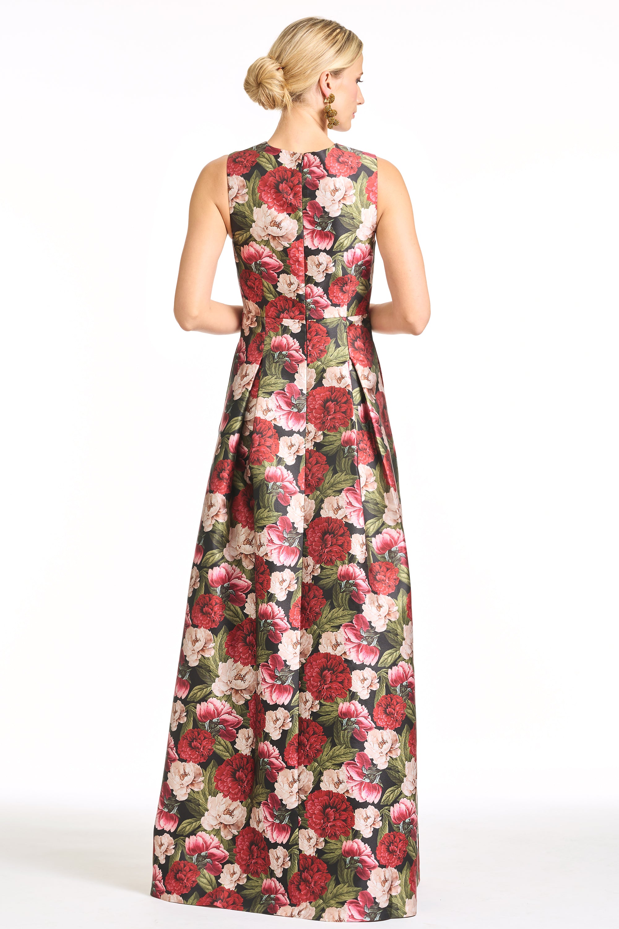 BROOKLYNNE GOWN – PEONY EMBERS