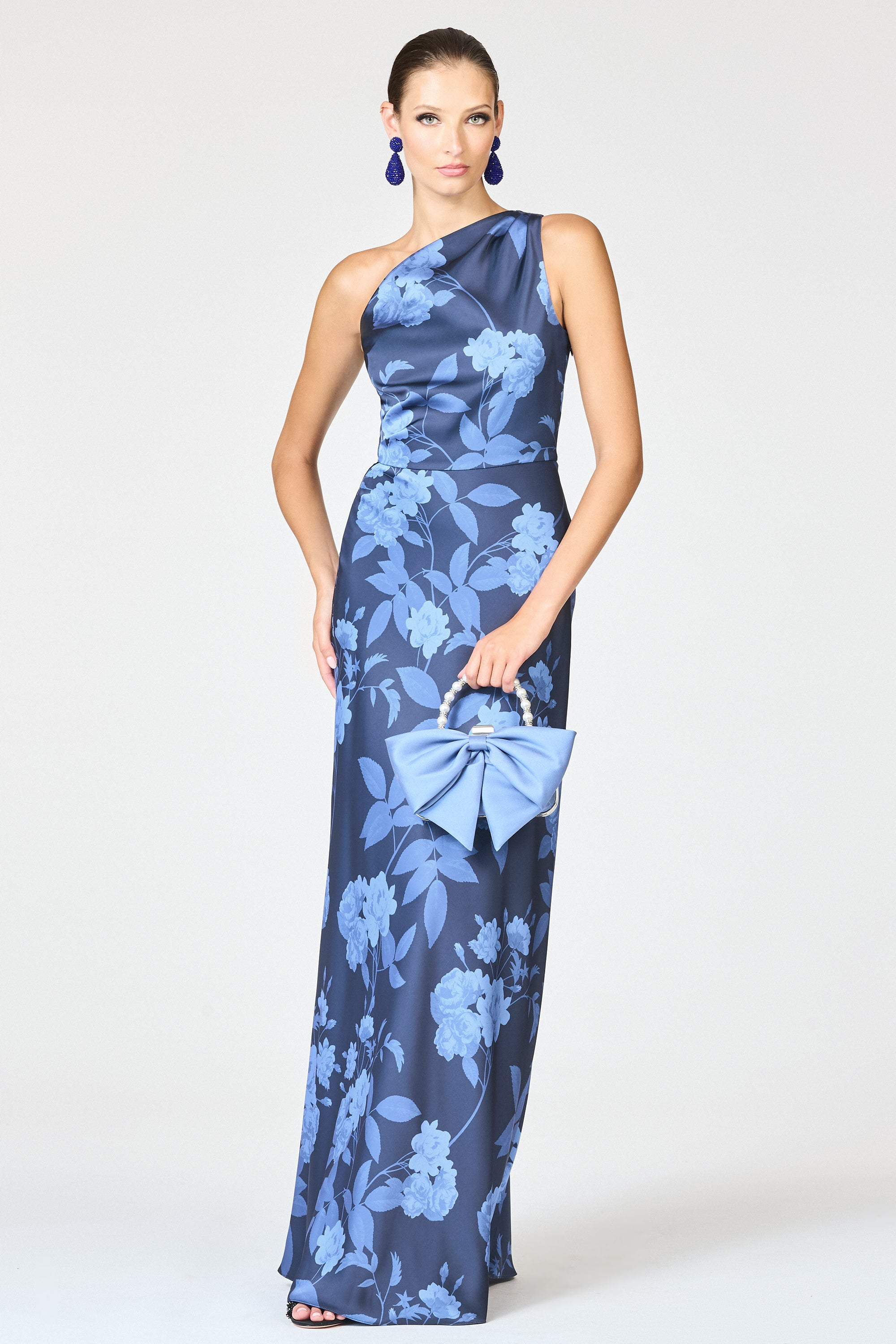 DELPHINE GOWN - GALAXY ROSES