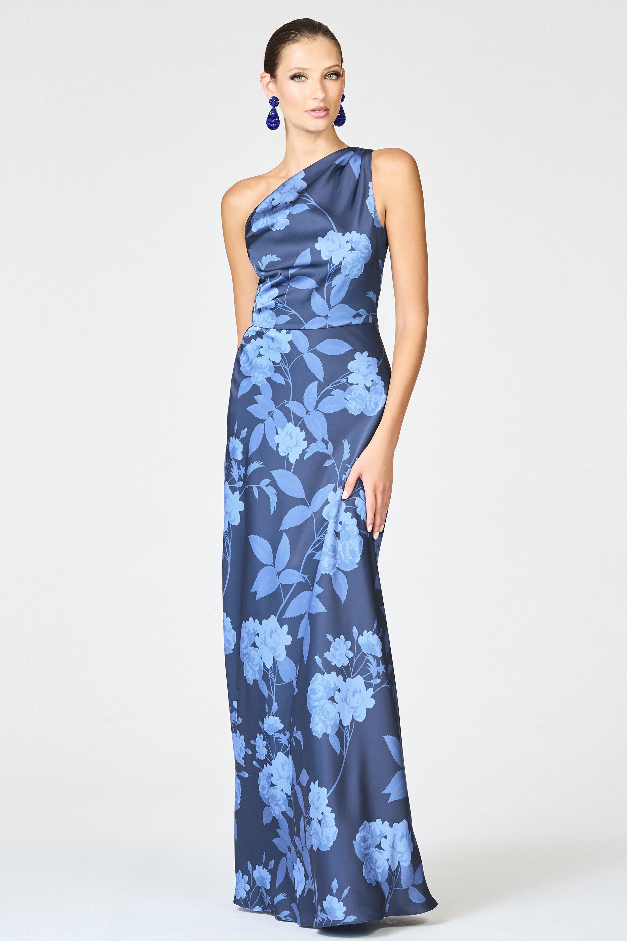 DELPHINE GOWN - GALAXY ROSES