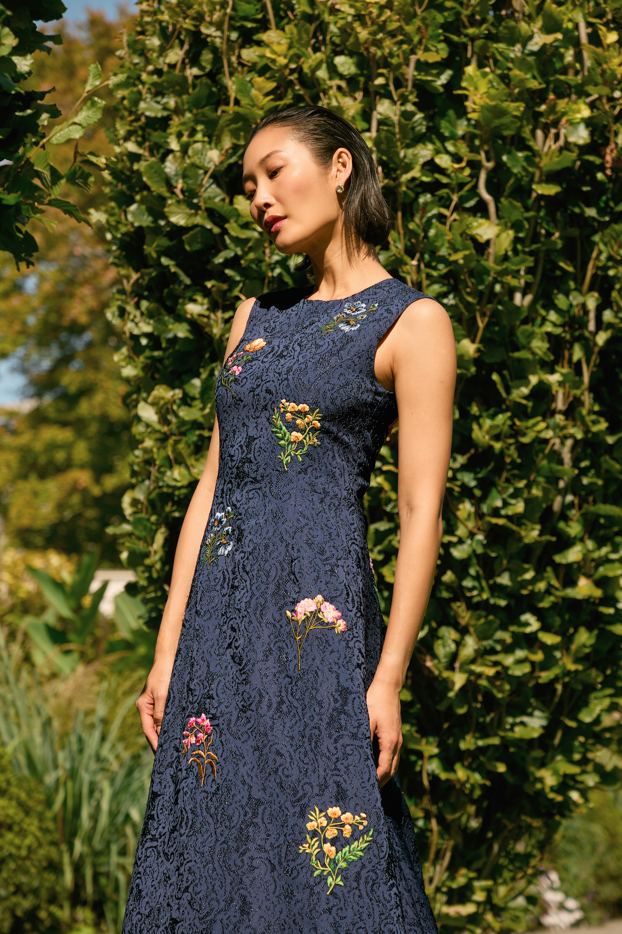 EMBROIDERED RANI GOWN - MIDNIGHT