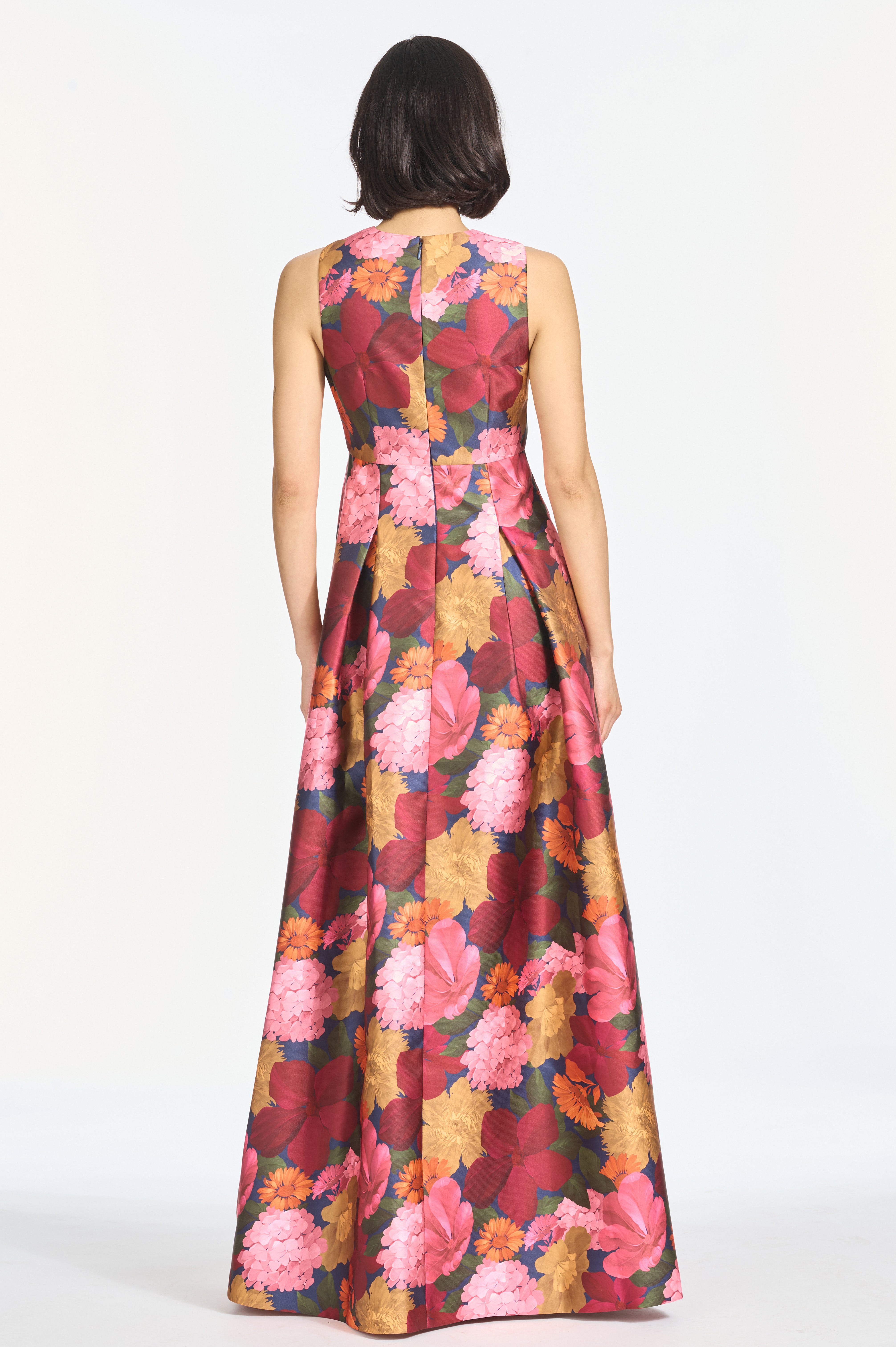 BROOKLYNNE GOWN - BELLA BOUQUET