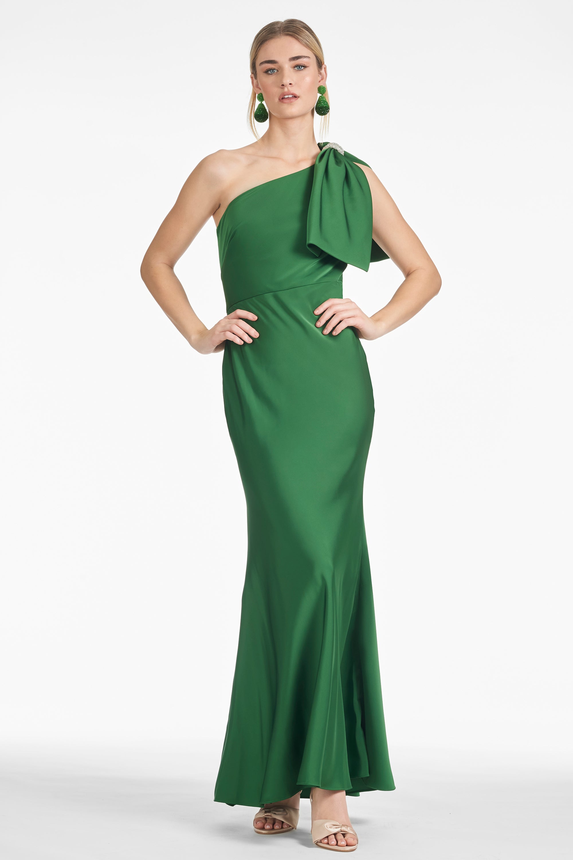 Gli abiti Sachin&Babi per la mamma degli sposi! 87 AUBREYGOWN EMERALD FRONT