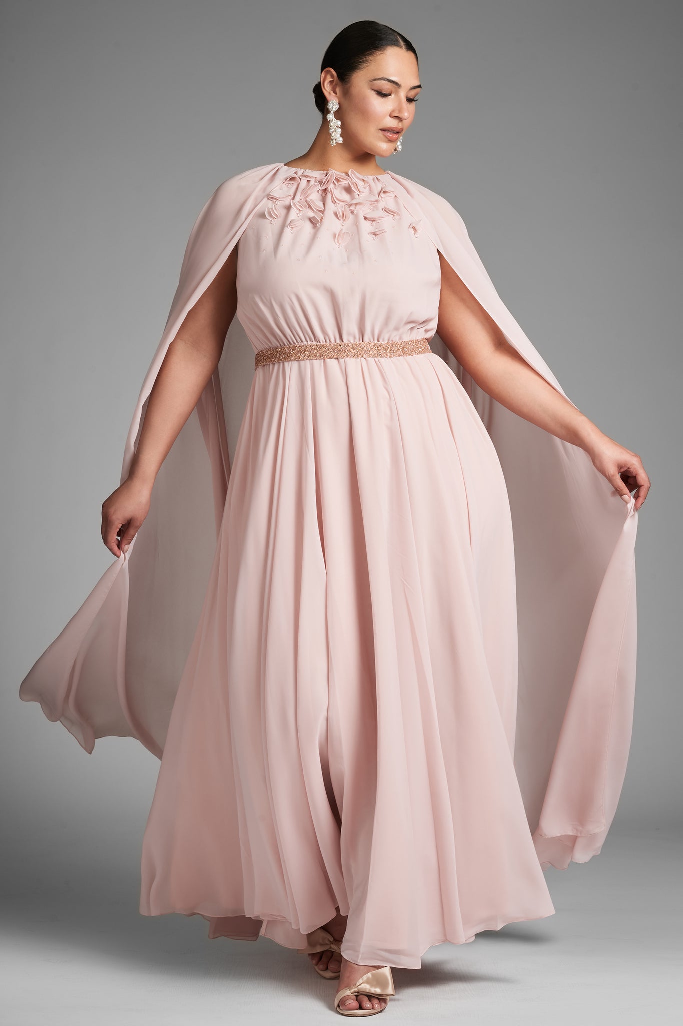 belladonna-gown-in-petal-sachin-babi