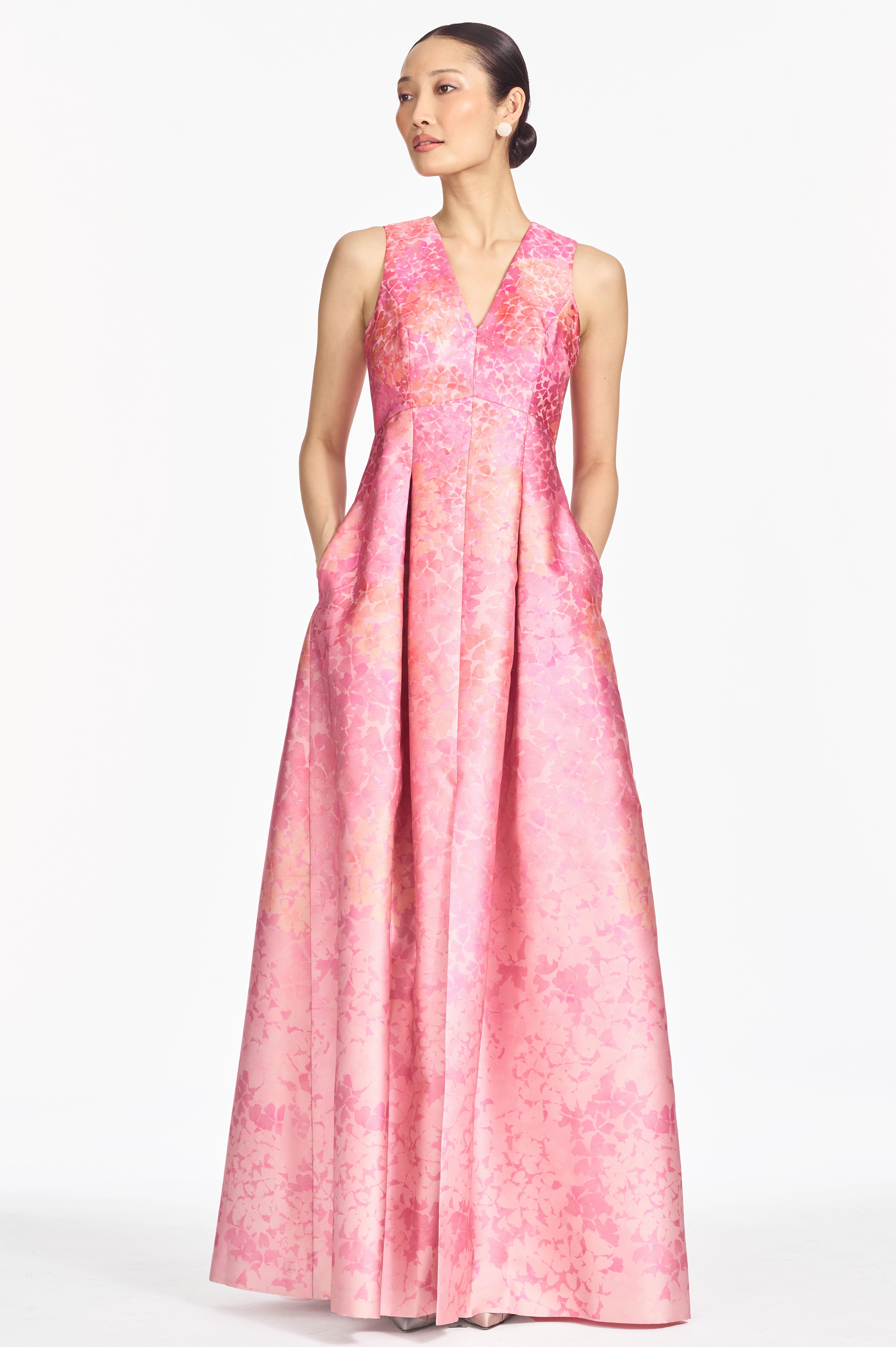 BROOKLYNNE GOWN - LIGHT SUNSET HYDRANGEA