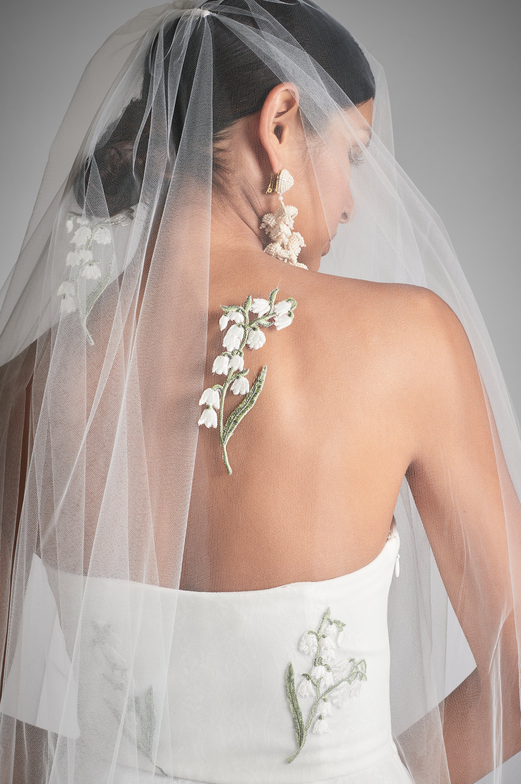 Damira Veil in White/Embroidered Floral - Sachin & Babi