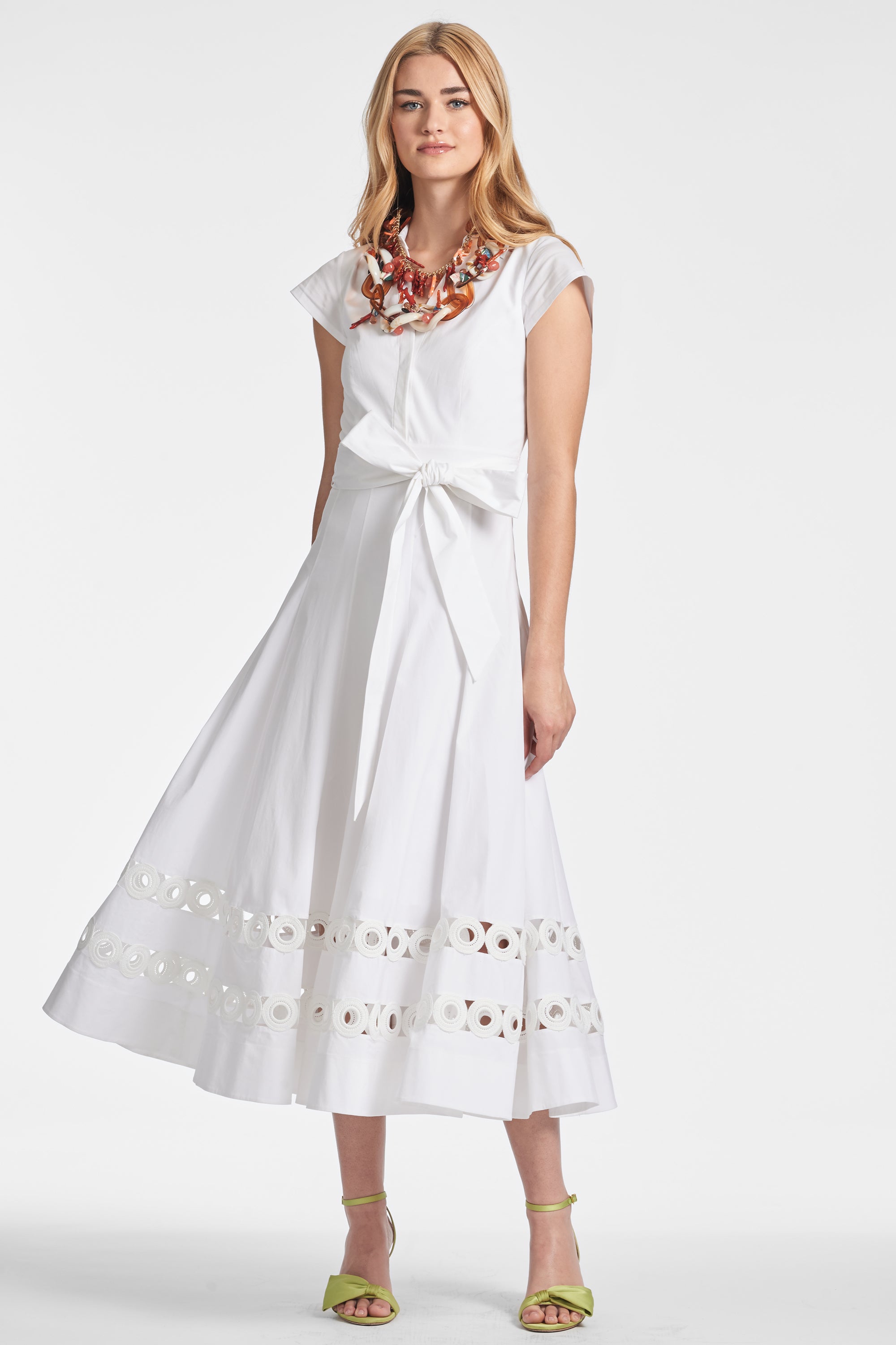 Look total white per vestirsi di bianco con stile ed armonia! 115 Ganika Dress - White