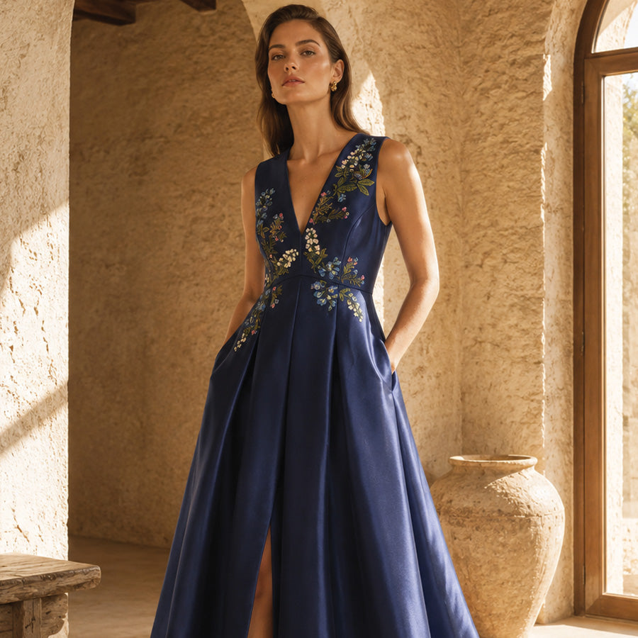 Mother of the bride dress — occasion wear by Sachin Babi