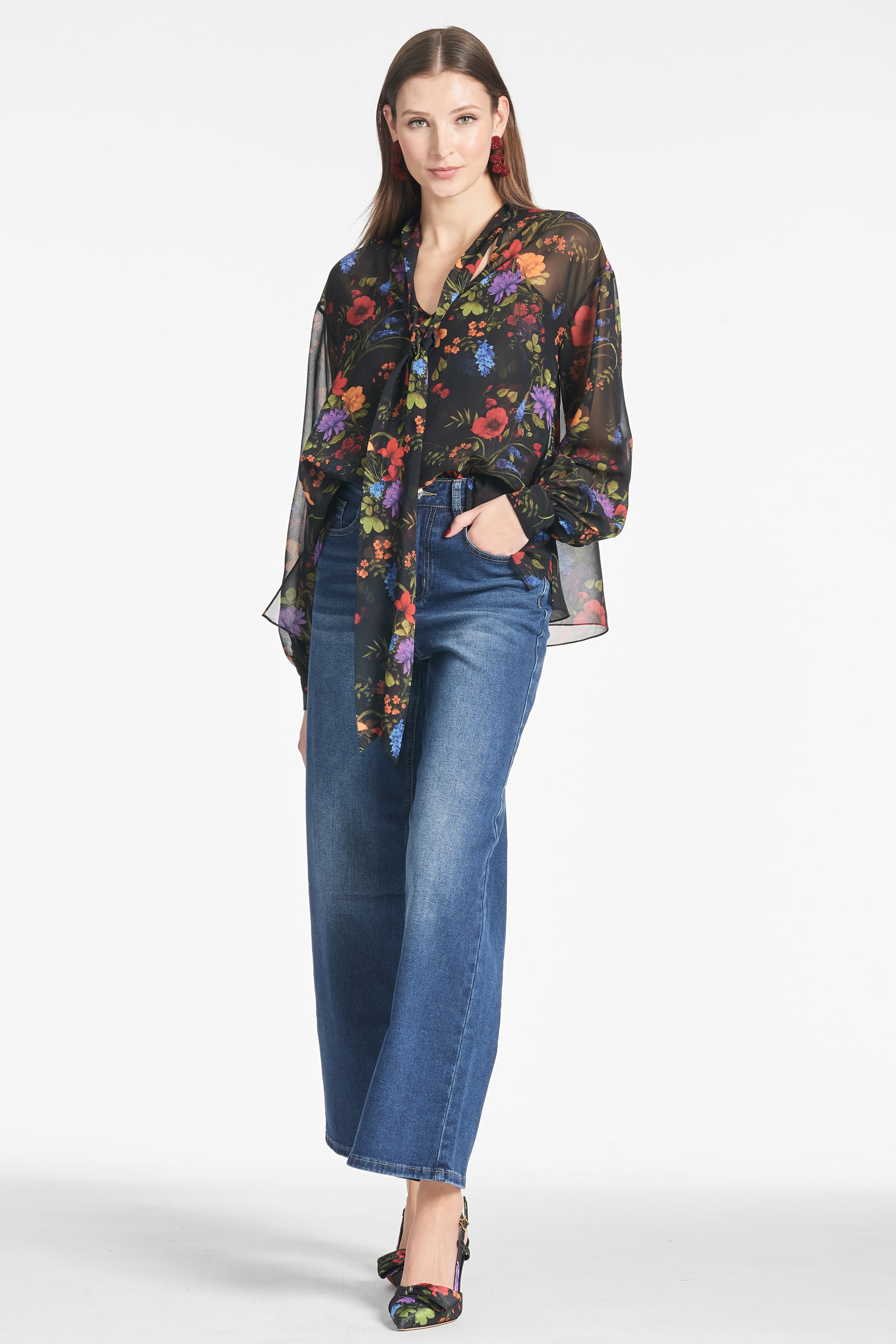 Approfitta subito della PROMO Sachin & Babi 25% di sconto! 106 Nora Top - Noir Wildflower