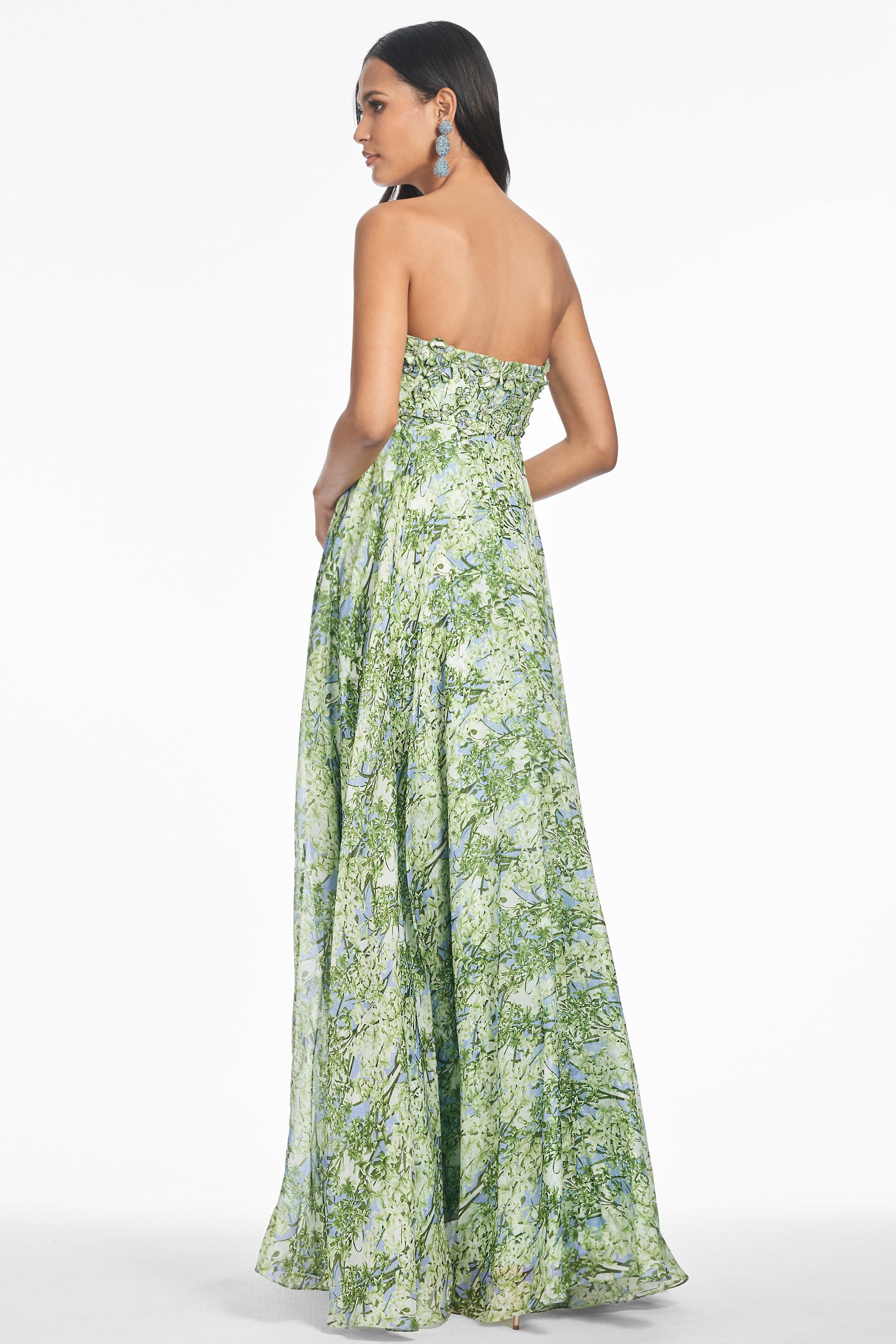 AMES GOWN - PERIDOT BOUQUET
