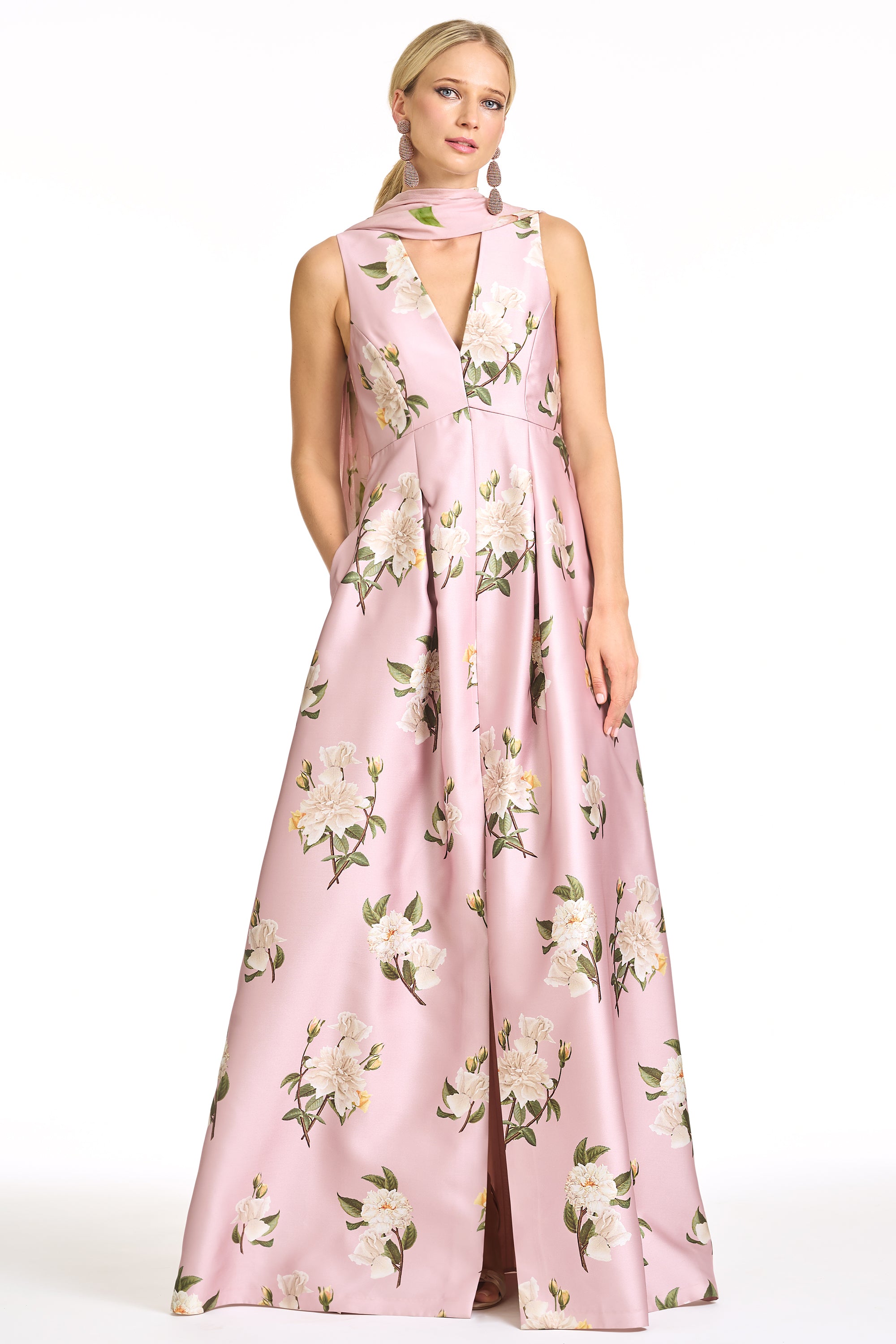 BROOKLYNNE GOWN - ROSE QUARTZ TEA ROSES