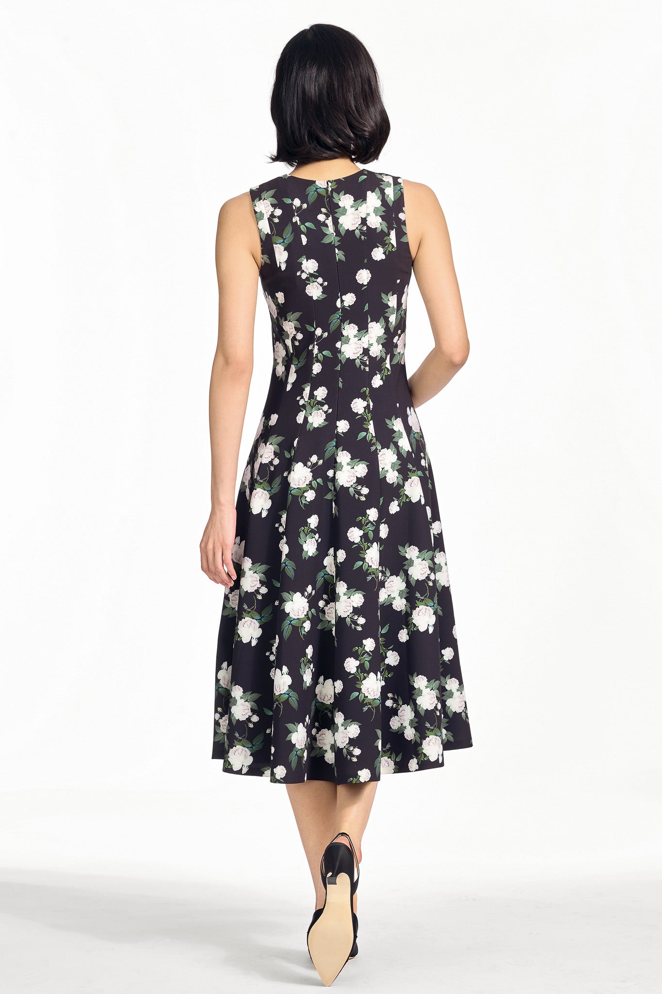 Serena dress   noir tea roses