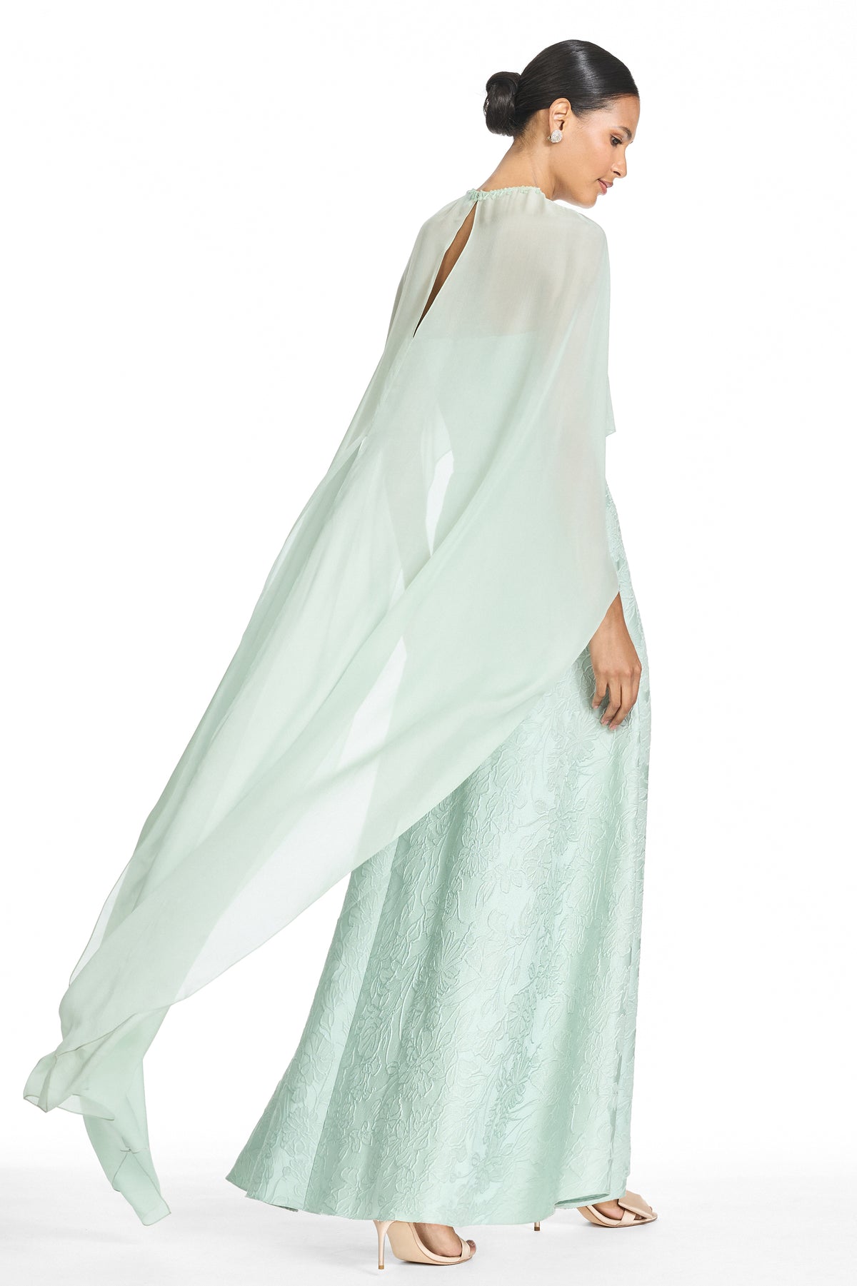 Tinsley cape   celadon