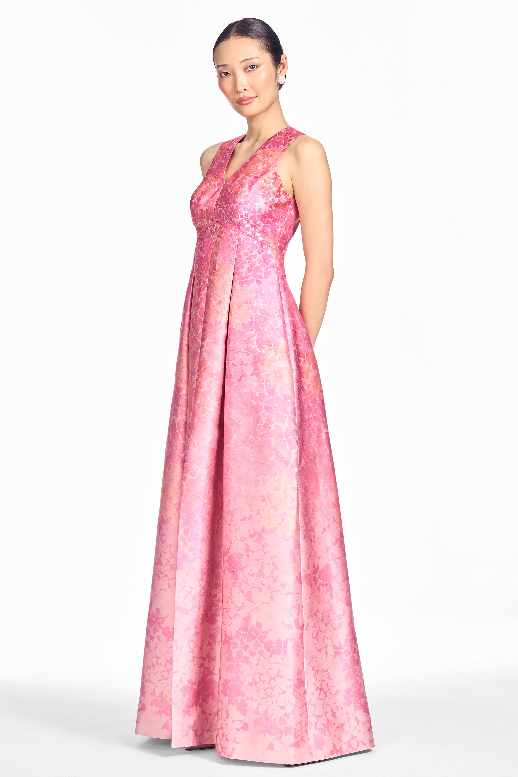 BROOKLYNNE GOWN - LIGHT SUNSET HYDRANGEA