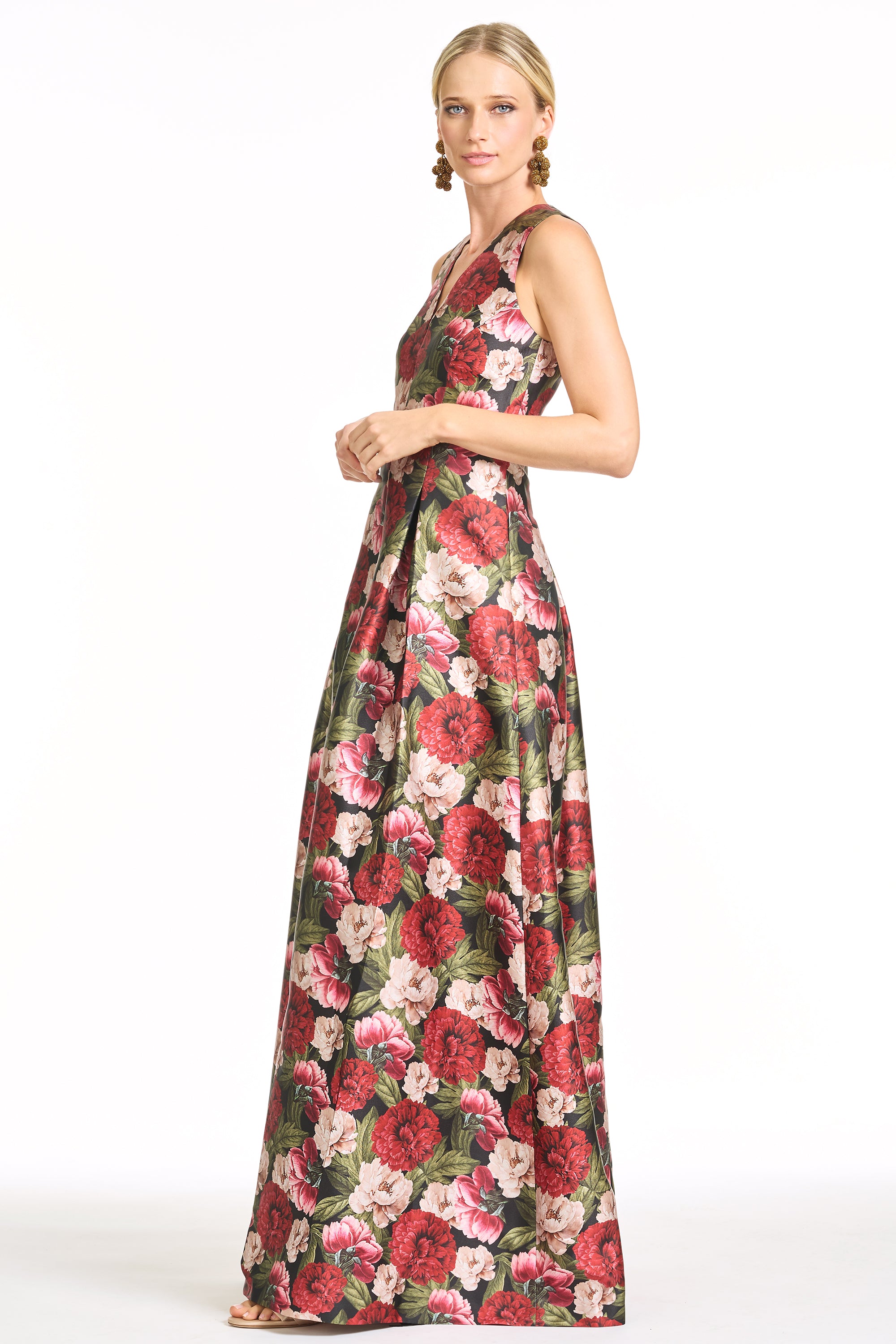 BROOKLYNNE GOWN – PEONY EMBERS