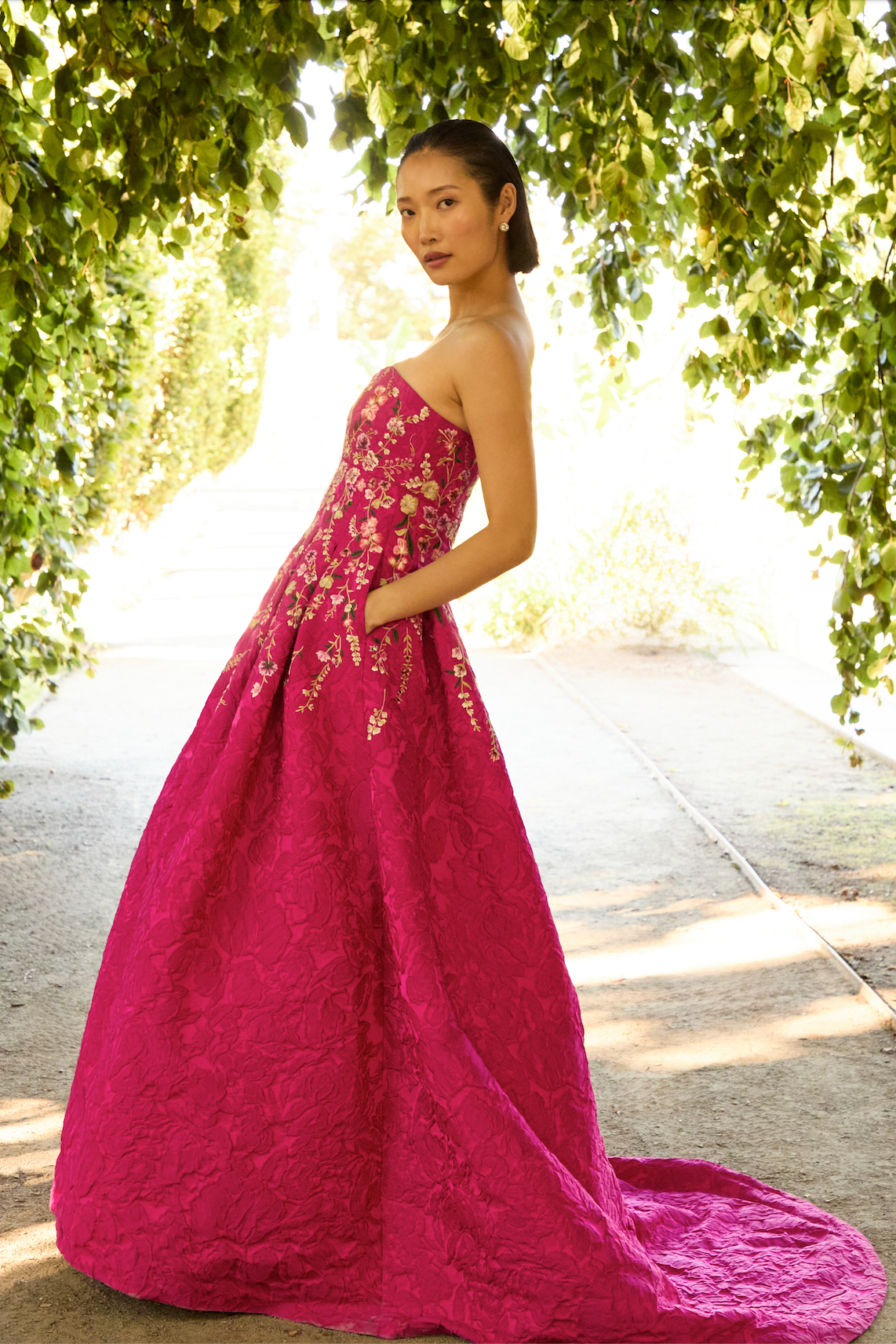 EMBROIDERED KIRAN GOWN - DEEP FUCHSIA