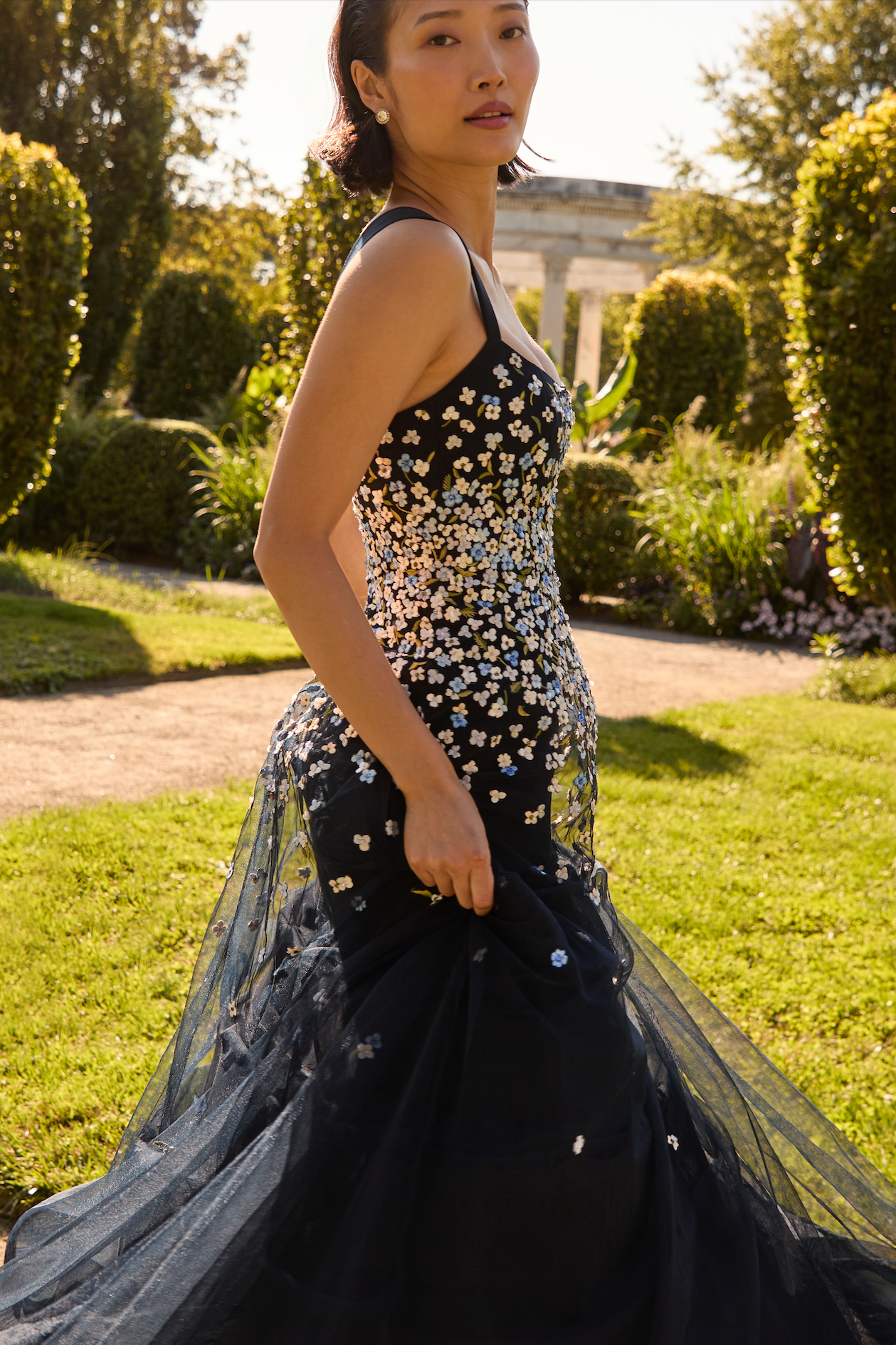 EMBROIDERED AKKA GOWN - DARK MIDNIGHT