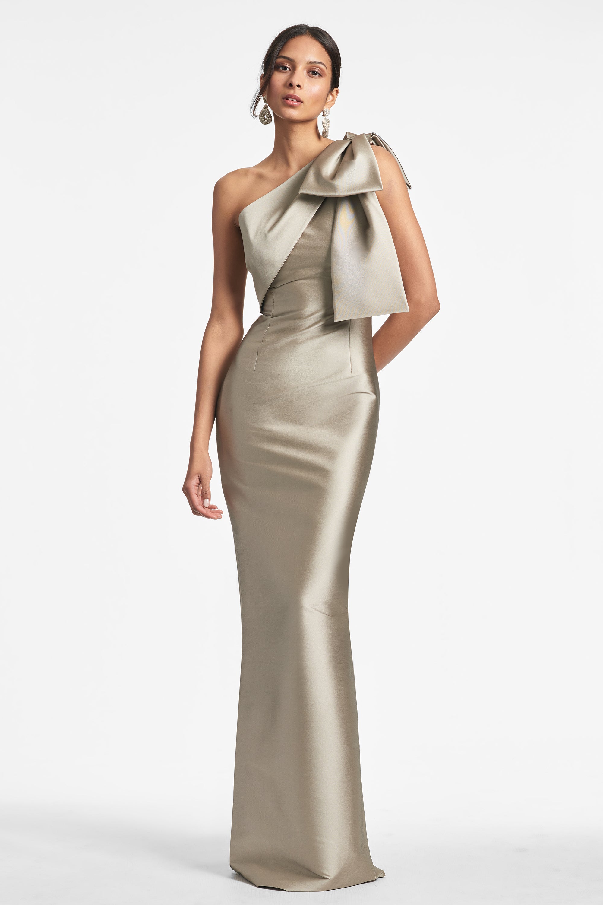 Evening Dresses SG: Tricks To Look Slimmer In Your Gown - Love, Fioyo