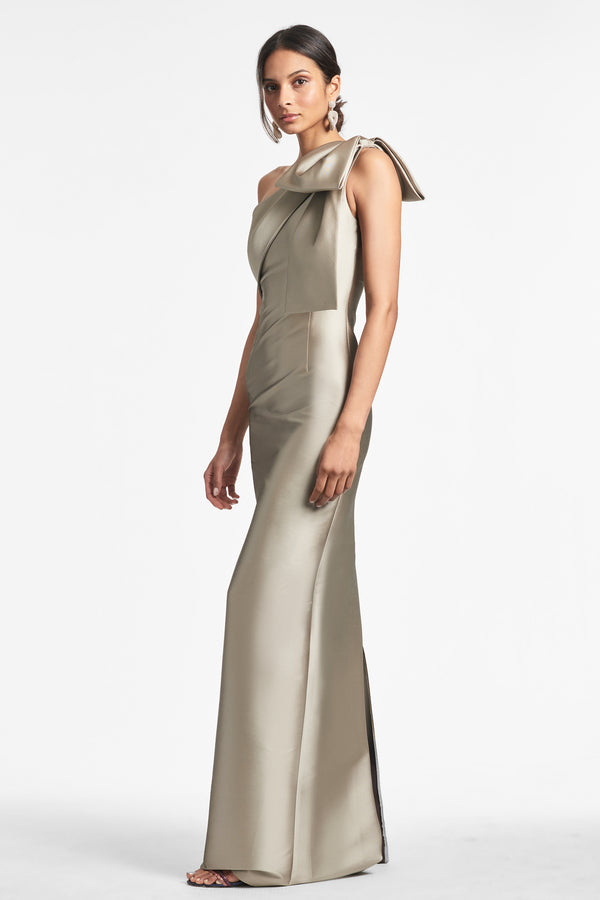 Plain Long Gown Designs 2024 | atnitribes.org